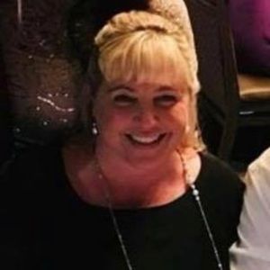 Meet your Posher, Lorie